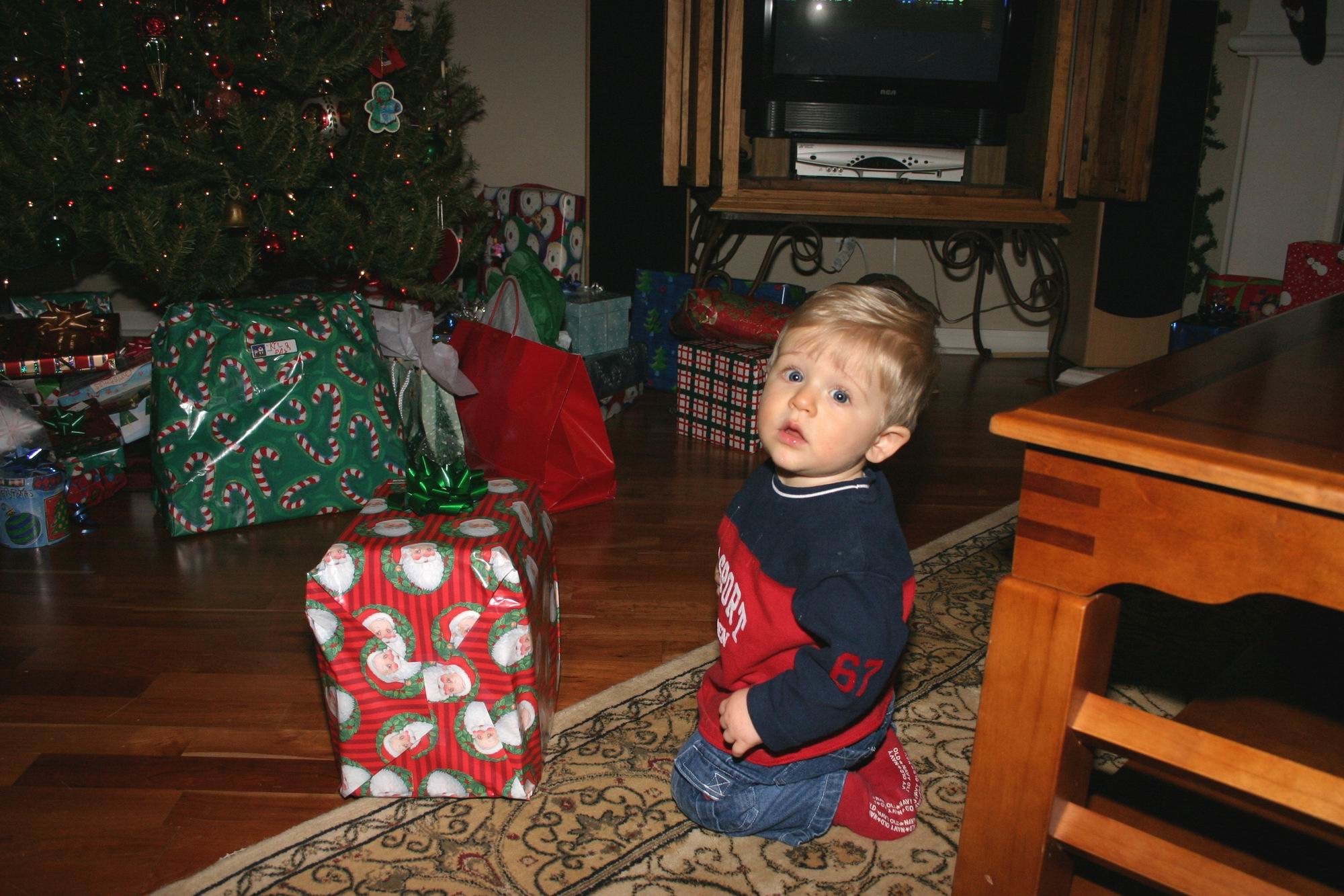 2005-12-24-11 Christmas Eve J&K.jpg
